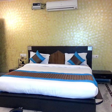 Hotel Ananda Delhi  Luaran gambar