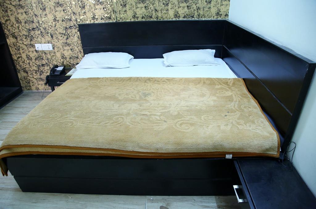 Hotel Ananda Delhi  Bilik gambar